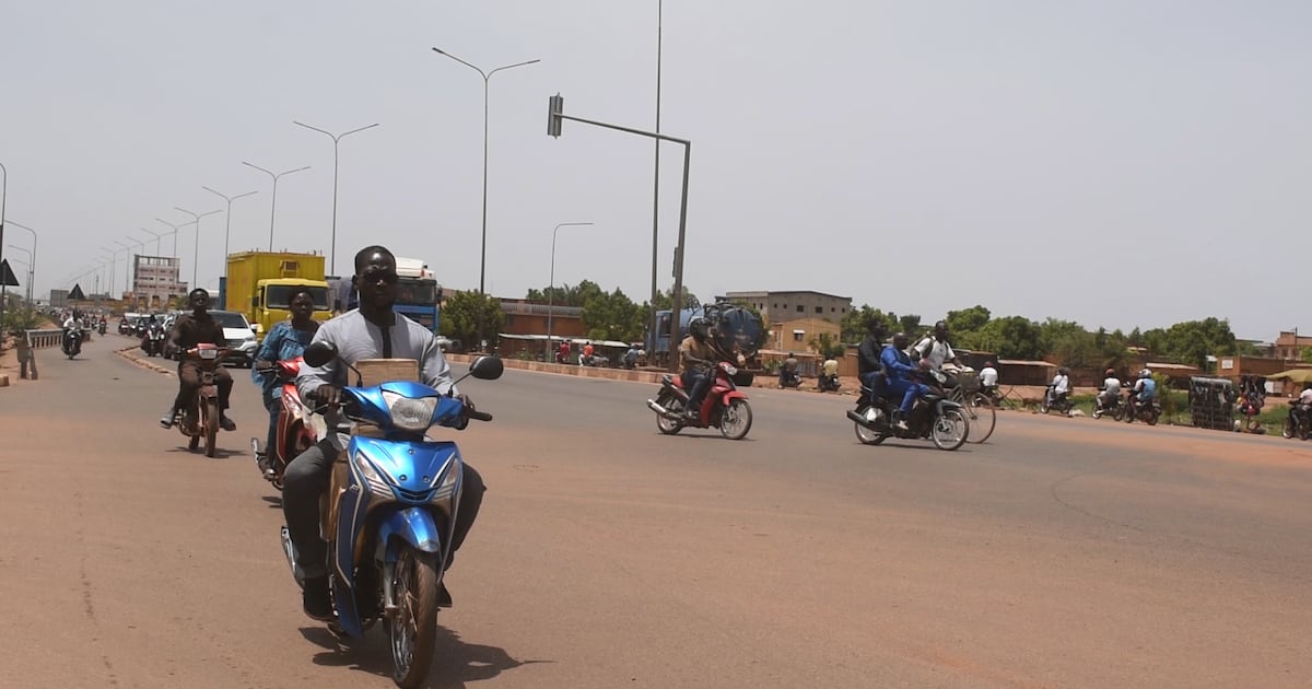 Burkina Faso : les motos Mio autorisées sur les pistes cyclables, une mesure controversée