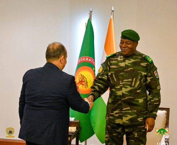Rencontre historique entre Niamey et Alger pour booster la coopération africaine