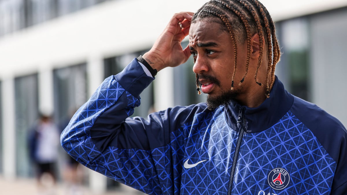 Barcola vers un départ du psg cet été ?