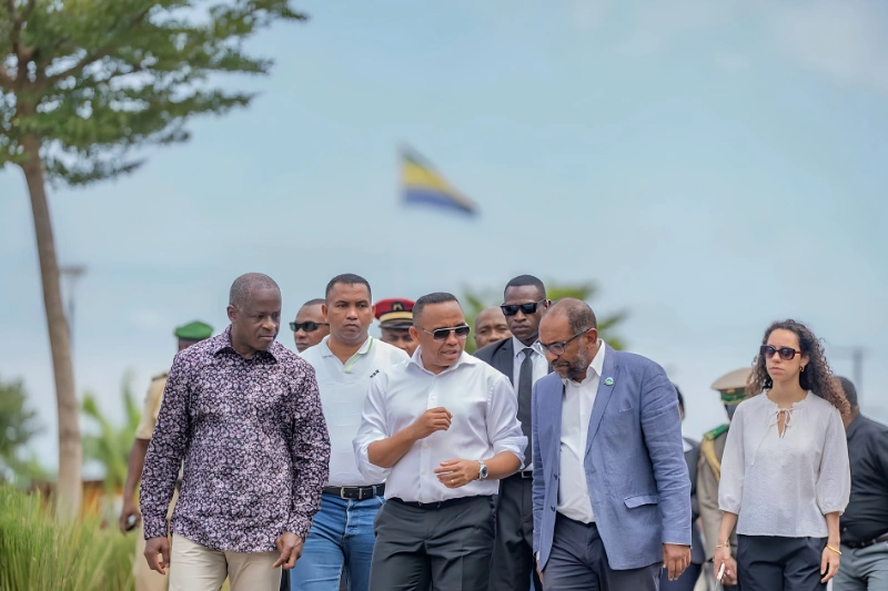 Madagascar : le colonel Randrianirina s&rsquo;imprègne des avancées du Gabon à Libreville