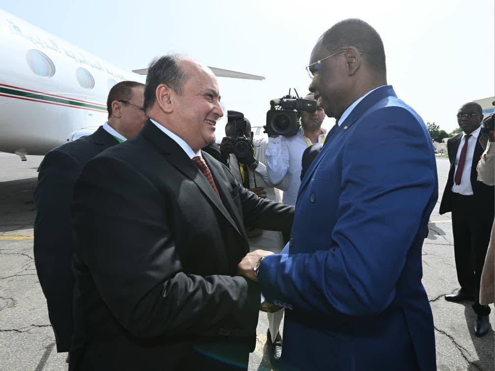 Le Premier ministre algérien en visite au Tchad pour consolider les liens