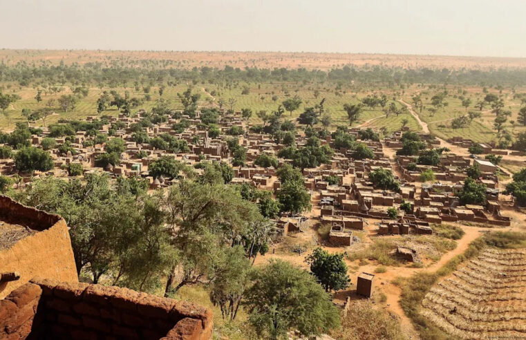 Mali : des milliers de dogons regagnent leurs villages après un accord avec le jnim