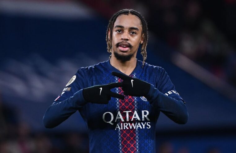 Cinq solutions offensives pour Liverpool : Barcola en tête de liste ?