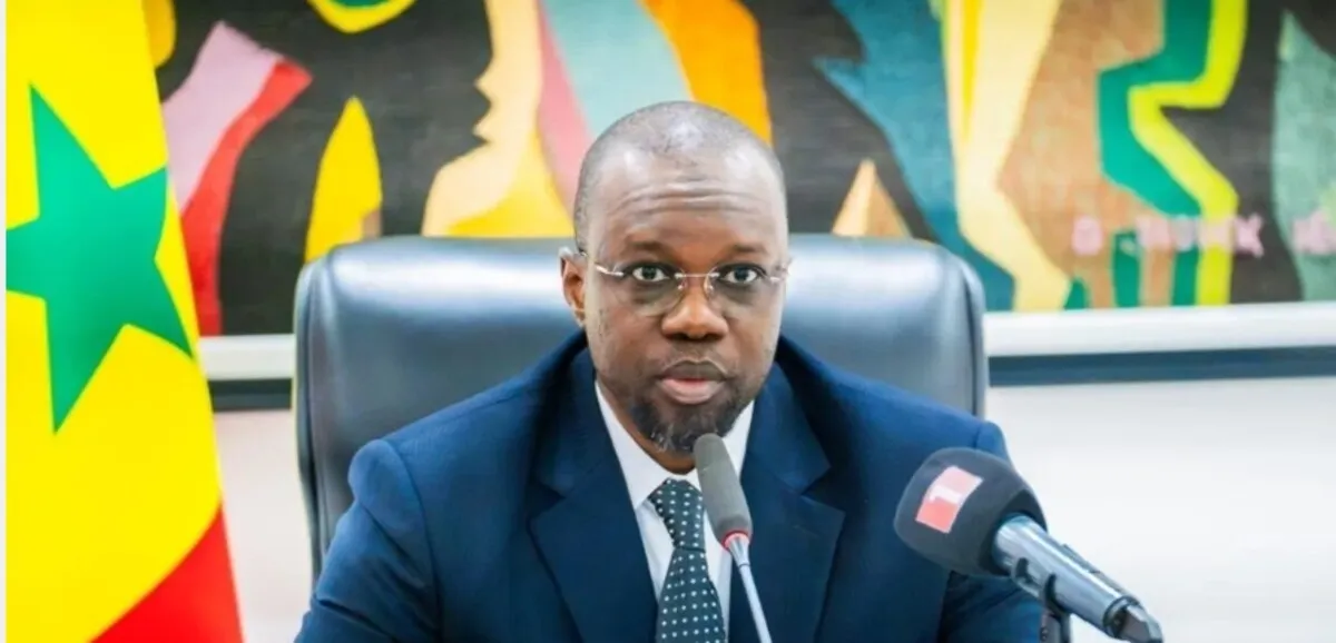Portrait d'Ousmane Sonko et Bassirou Faye lors d'un appel au dialogue au Sénégal