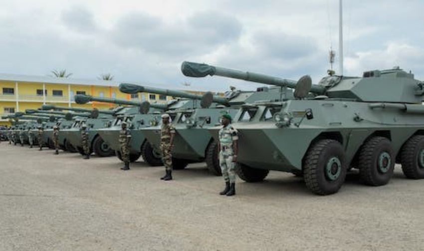 Véhicules militaires livrés au Gabon