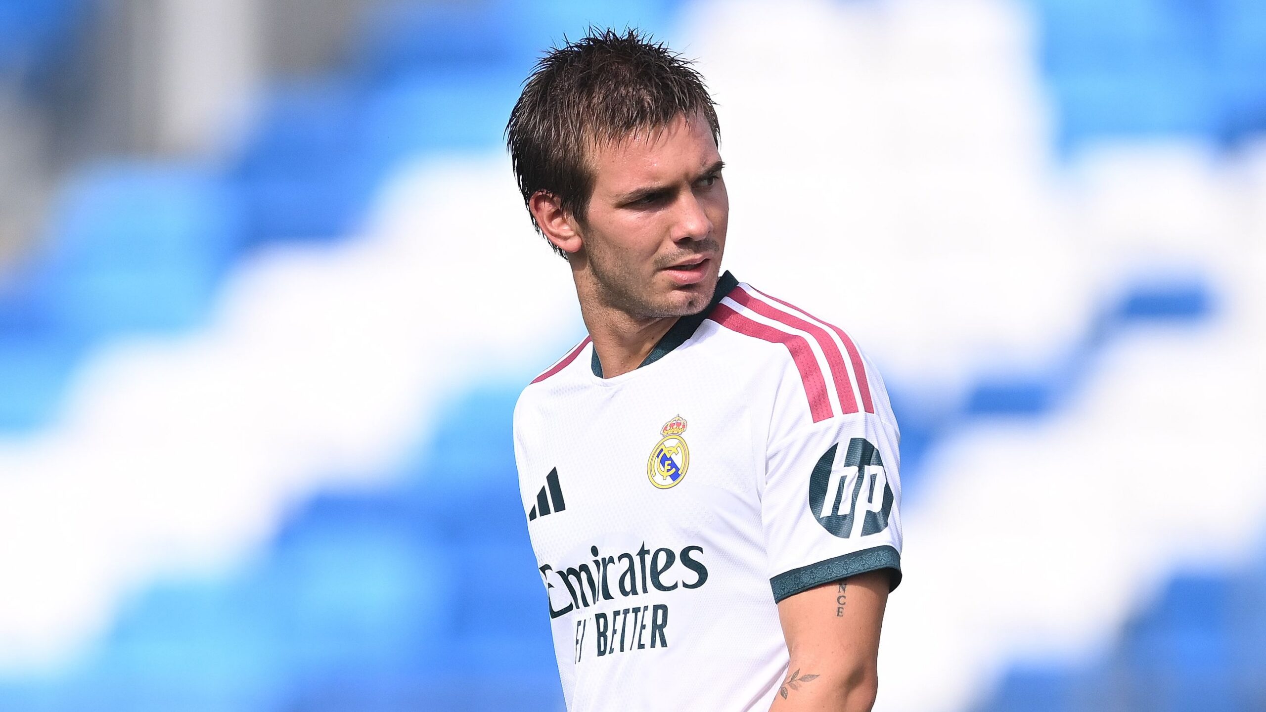 Franco mastantuono pourrait quitter le real madrid pour la serie a