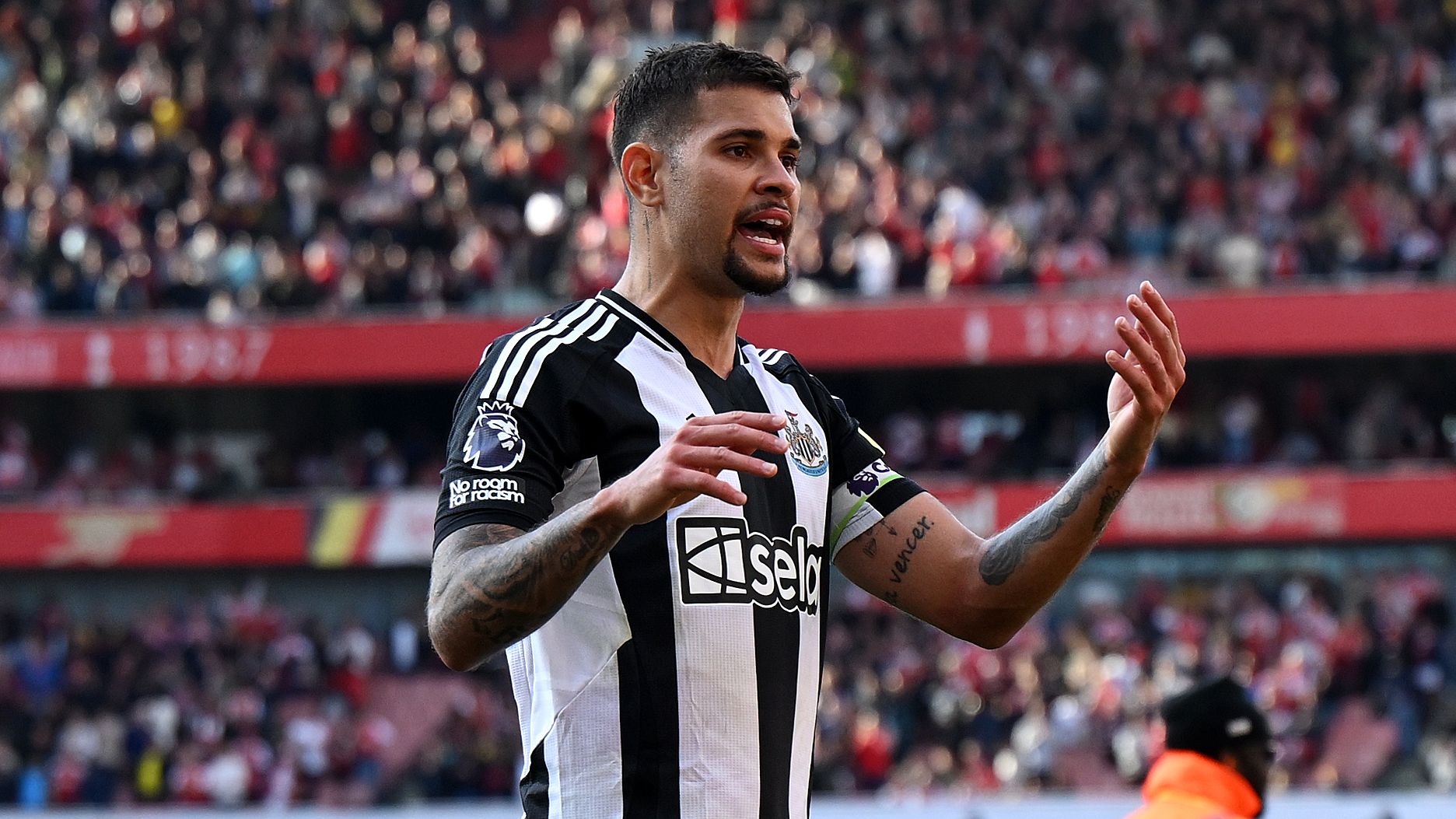 Bruno guimaraes : arsenal et newcastle dans la course au milieu brésilien