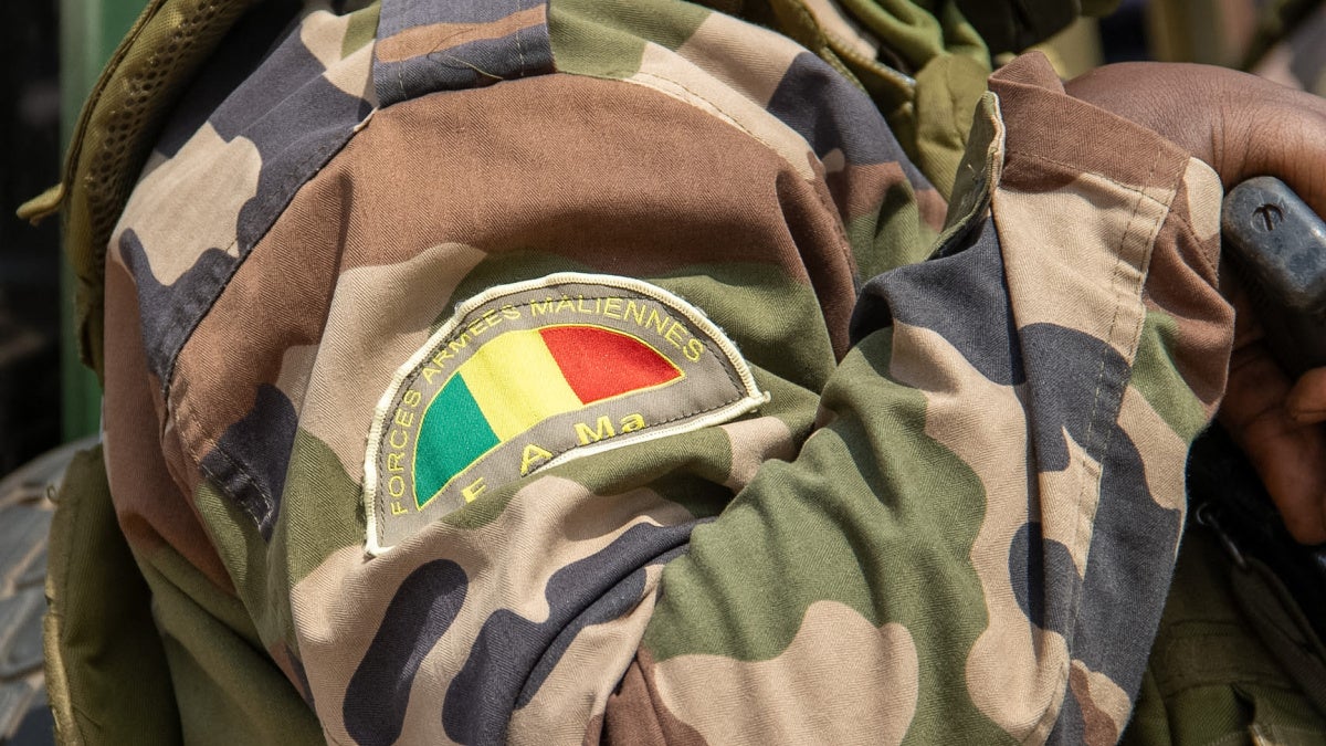 Massacres au centre du Mali : l&rsquo;armée et les milices dozos dans le viseur