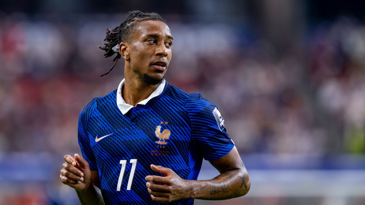 Michael Olise veut quitter le Bayern pour le réal madrid : une surprise dans le vestiaire français