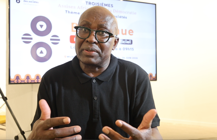 Philosophie d&rsquo;achille mbembe : l&rsquo;afrique face à ses défis démocratiques