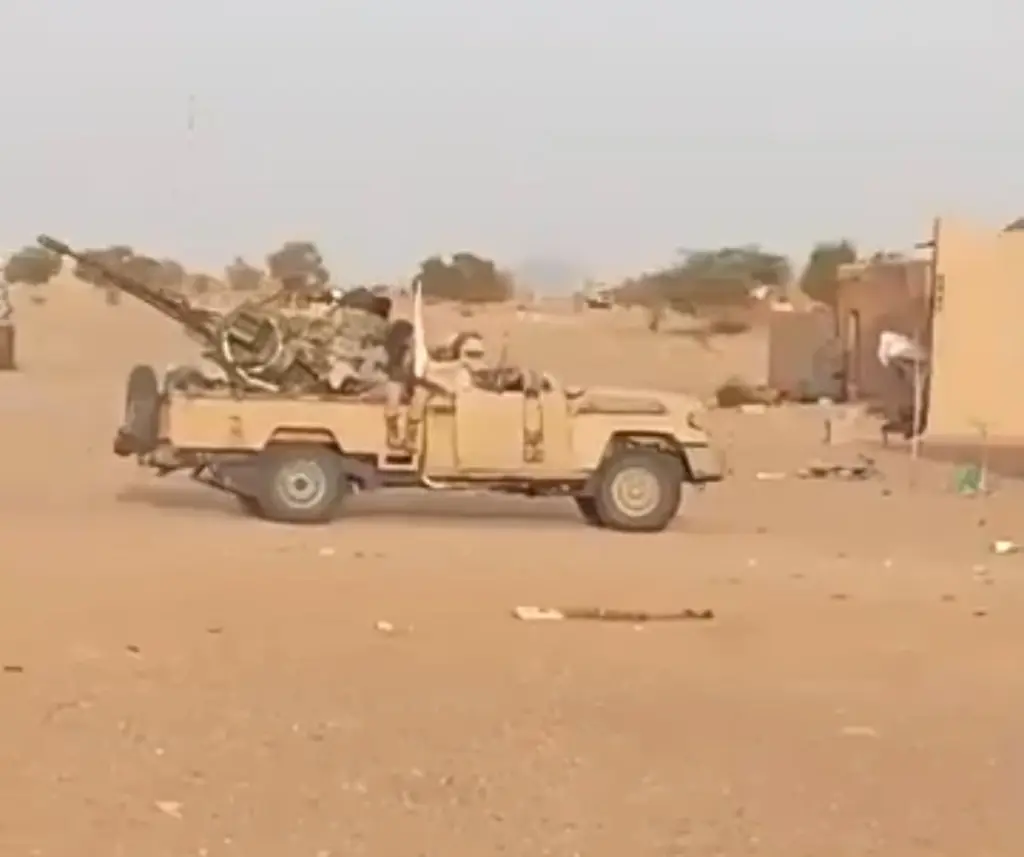 Armée malienne reprend l&rsquo;offensive face aux groupes armés dans le nord du pays