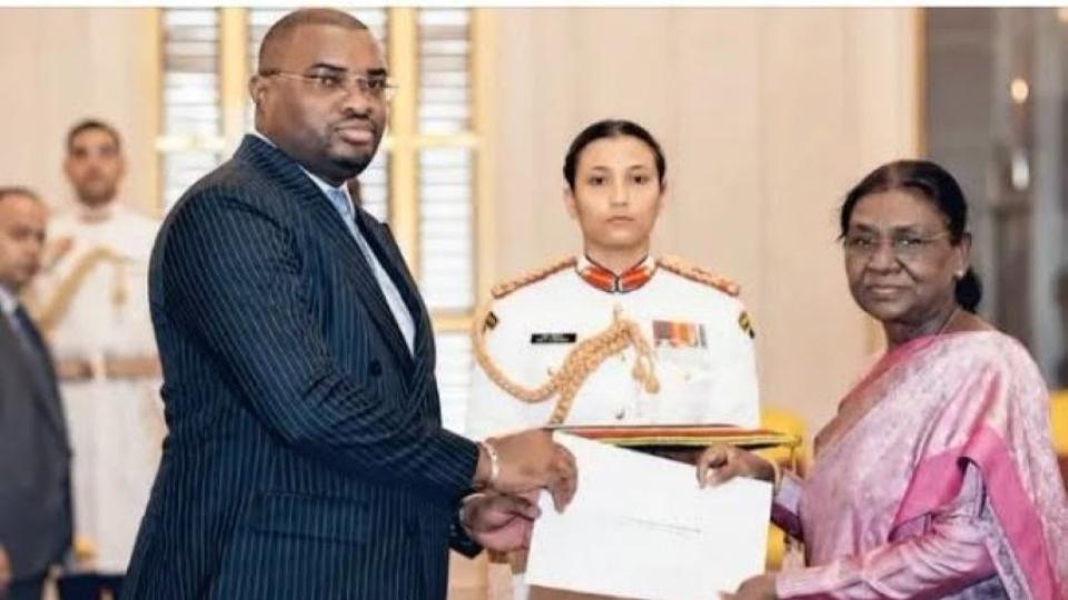 Gabon : un nouvel ambassadeur renforce les liens avec l’inde à new delhi