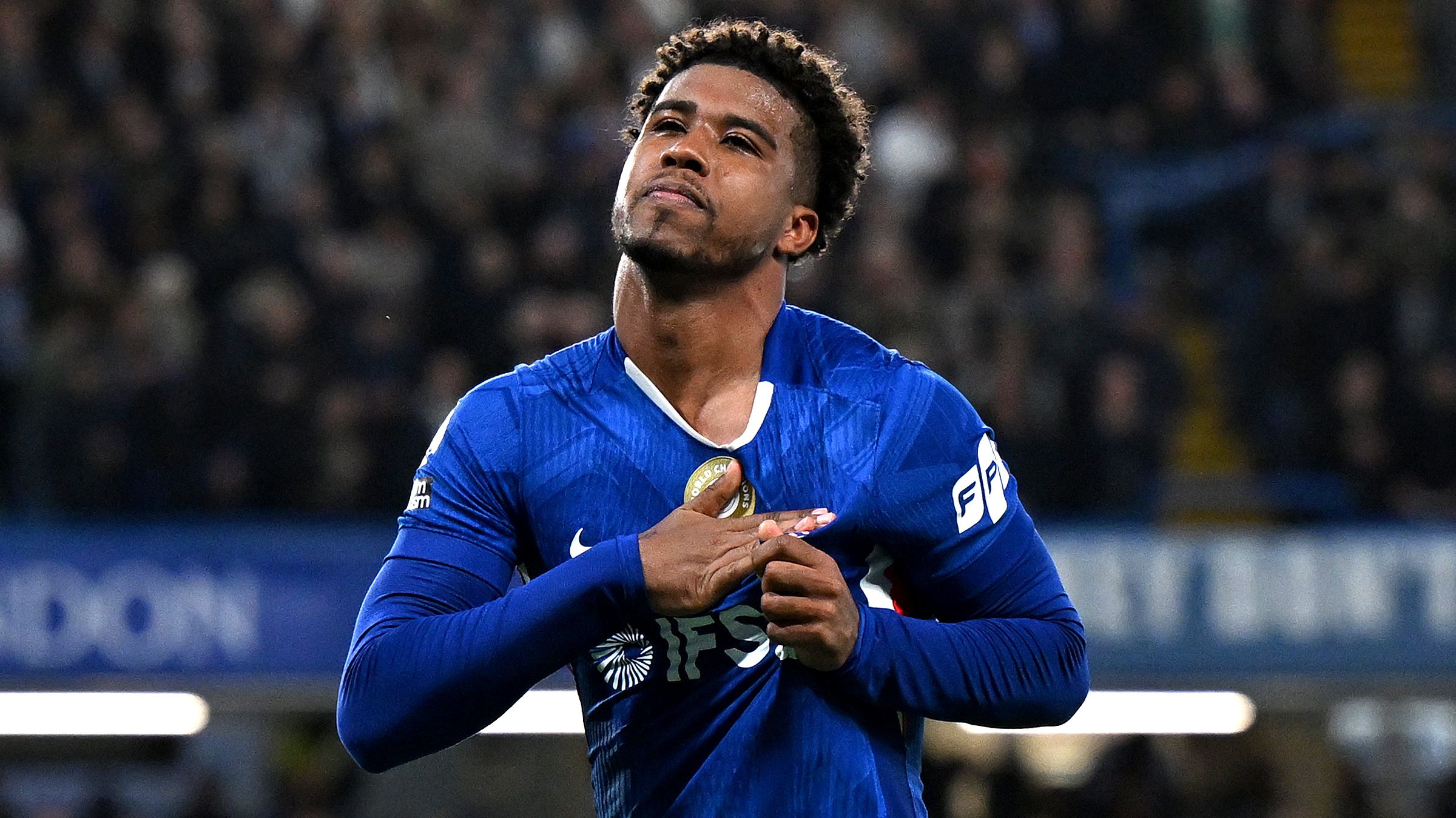 Le recrutement controversé d&rsquo;Andrey Santos par Manchester United suscite le scepticisme
