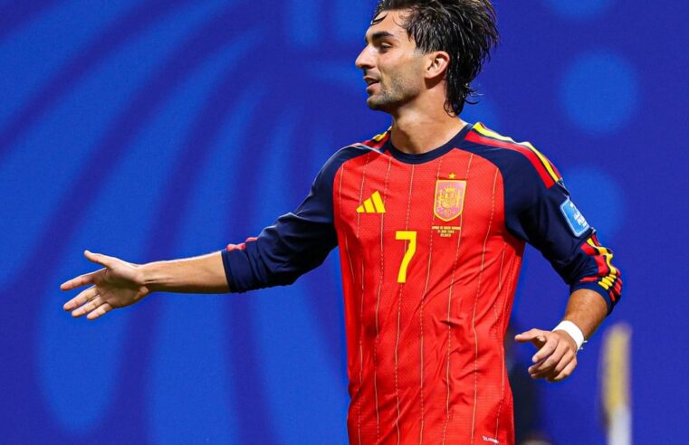 Ferran Torres en discussion pour le PSG : la position ferme du FC Barcelone