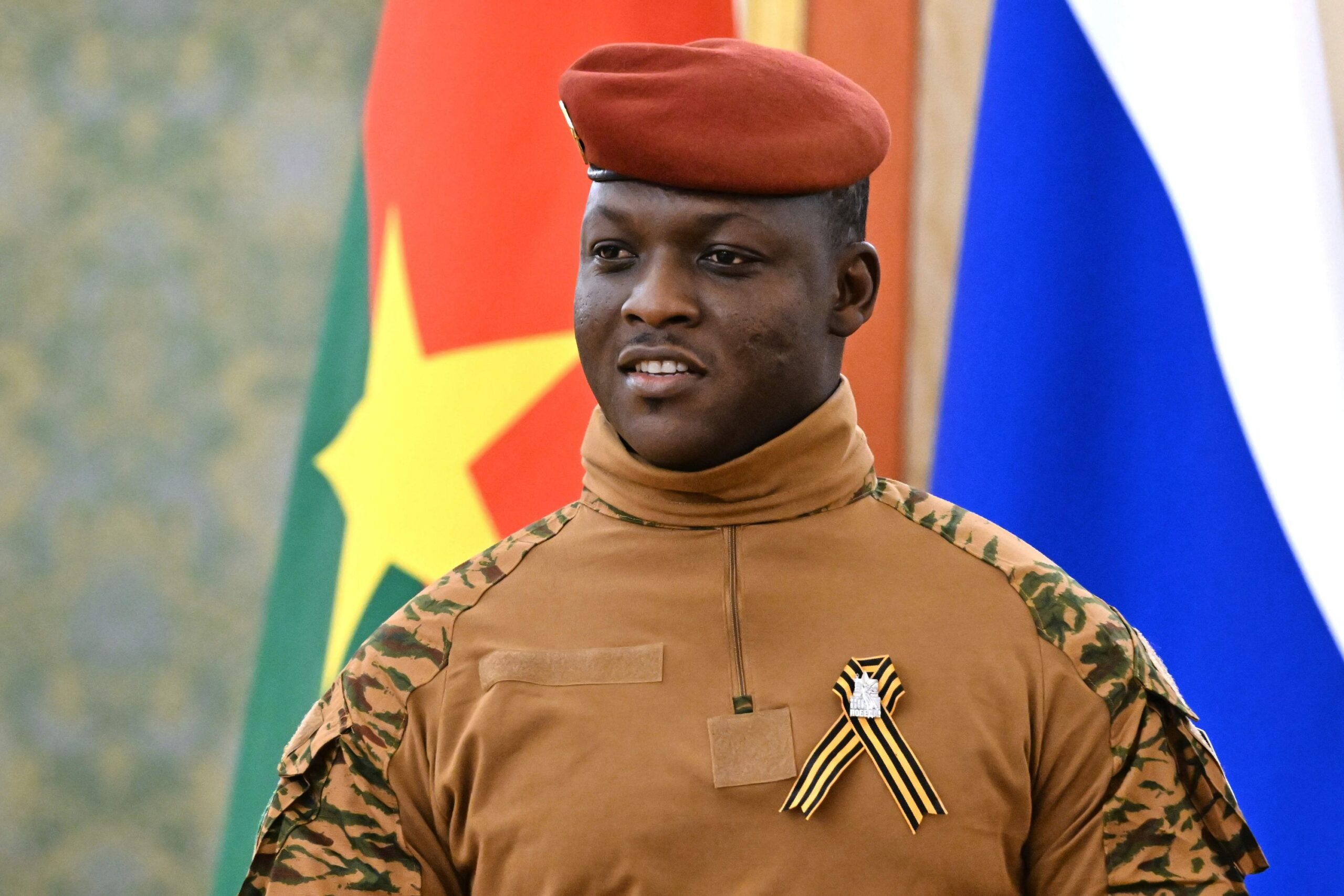 Ibrahim Traoré dénonce l&rsquo;esclavage arabe et l&rsquo;islam radical au Burkina Faso