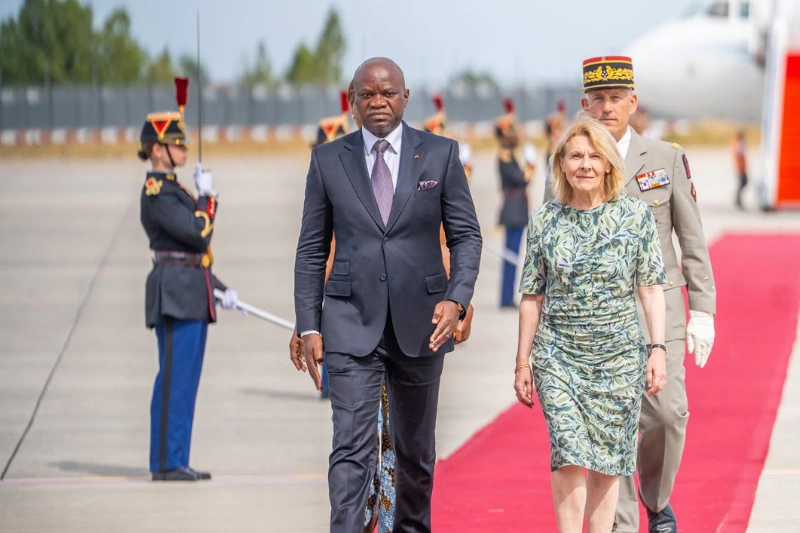 Visite d&rsquo;état du président gabonais à Paris : un accueil historique et des enjeux majeurs