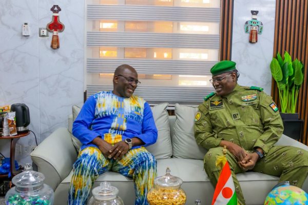 AES : renforcement des liens entre le Niger et le Burkina Faso à Niamey