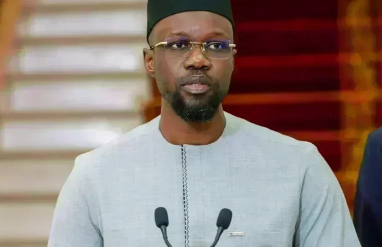 Hommage d&rsquo;ousmane sonko au guide religieux serigne abdou bakhi mbacké