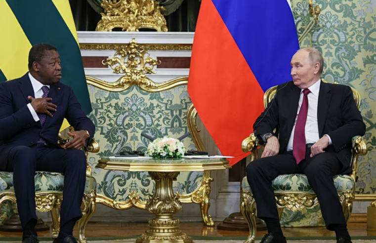 Flotte fantôme, contrats occultes et propagande : L’emprise discrète de la Russie sur le Togo