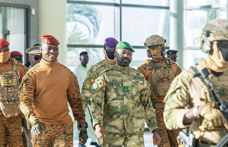 Attentat contre goïta : le Mali pointe une menace terroriste et le Burkina ferme tv5monde