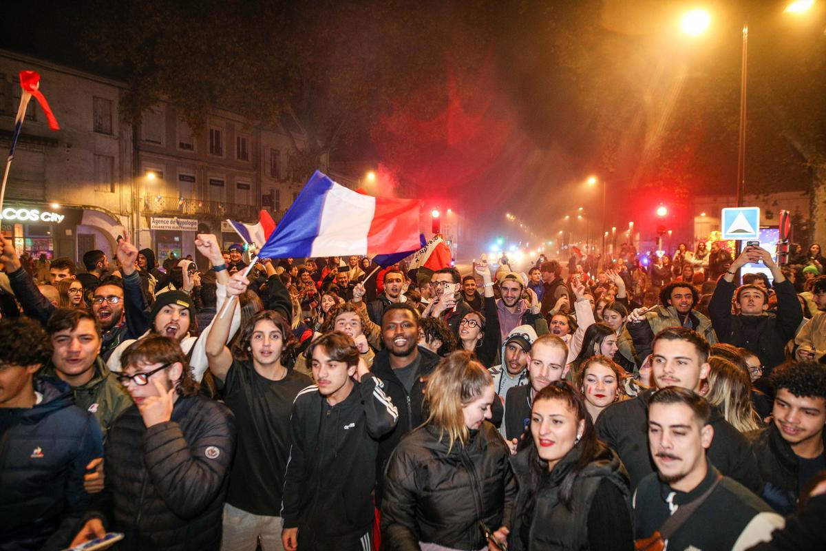 Agen renforce sa sécurité pour le quart de finale France-Maroc, visant une ambiance festive