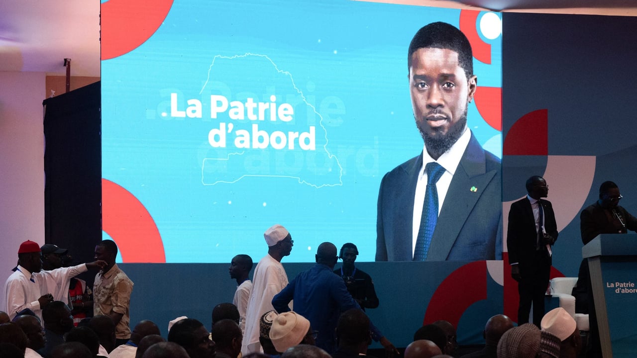 Bassirou diomaye faye officialise son nouveau parti politique au Sénégal