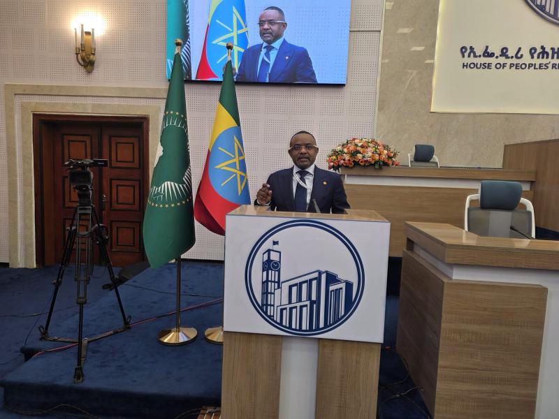 Addis-Abeba : un sénateur congolais dénonce les coups d&rsquo;état constitutionnels en afrique