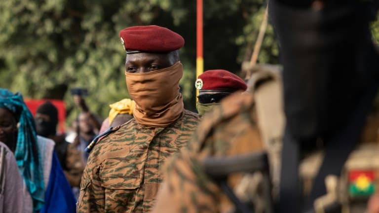 Crise diplomatique : la France quitte le Burkina Faso après la rupture des relations