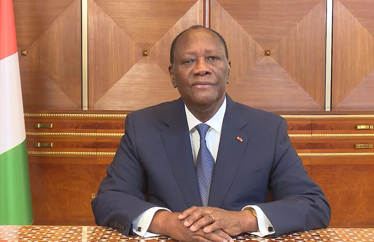 Alassane Ouattara satisfait de la mobilisation financière record à Abidjan