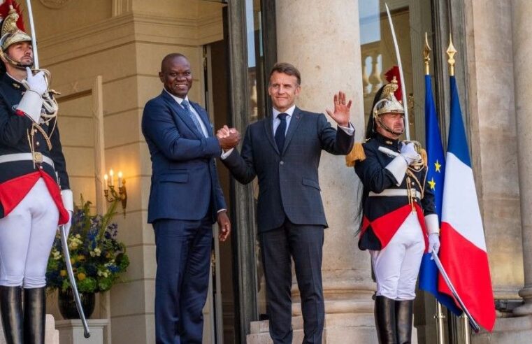 Accueil solennel à Paris pour le président gabonais oligui nguema