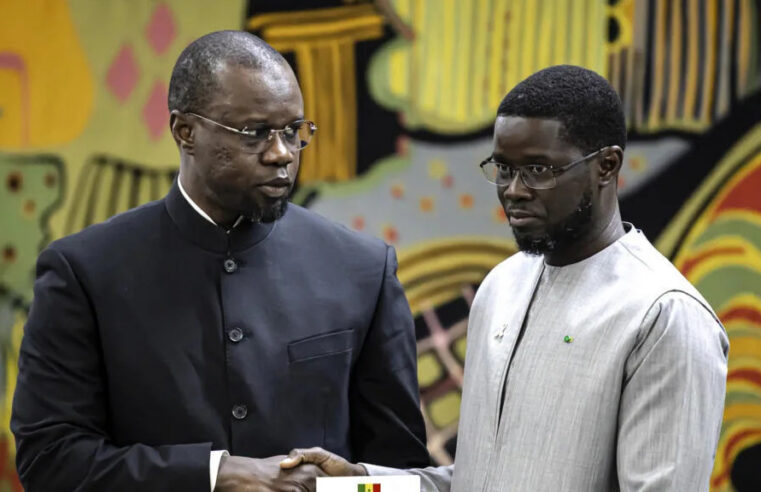 Sénégal : réplique ferme du camp présidentiel face aux critiques d&rsquo;Ousmane Sonko