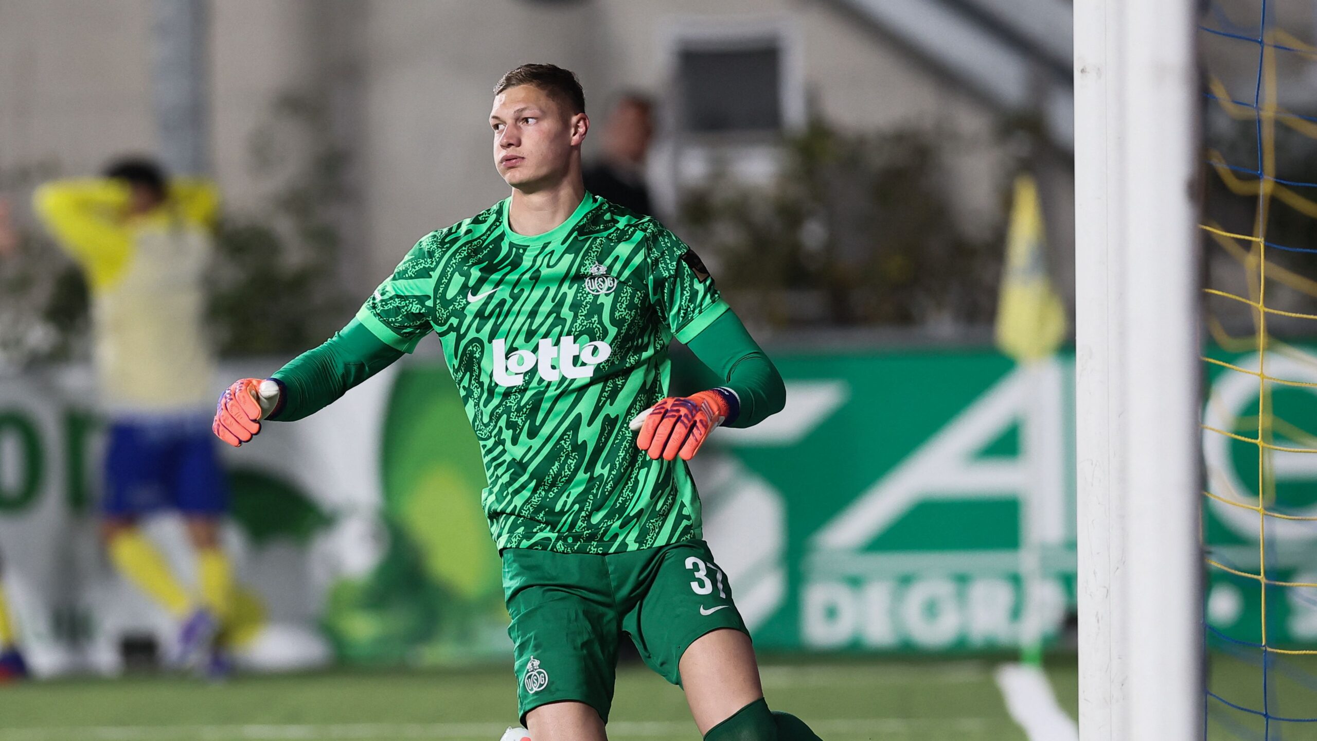 Transfert record de Kjell Scherpen vers la Premier League confirmé