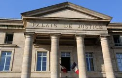 L’avocate d’Hacène Larbi écrouée pour des «&nbsp;échanges illicites&nbsp;» avec le détenu