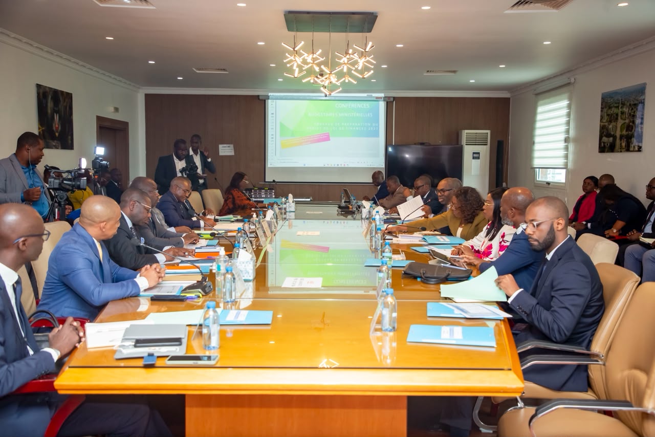 Réunion des conférences budgétaires à Libreville