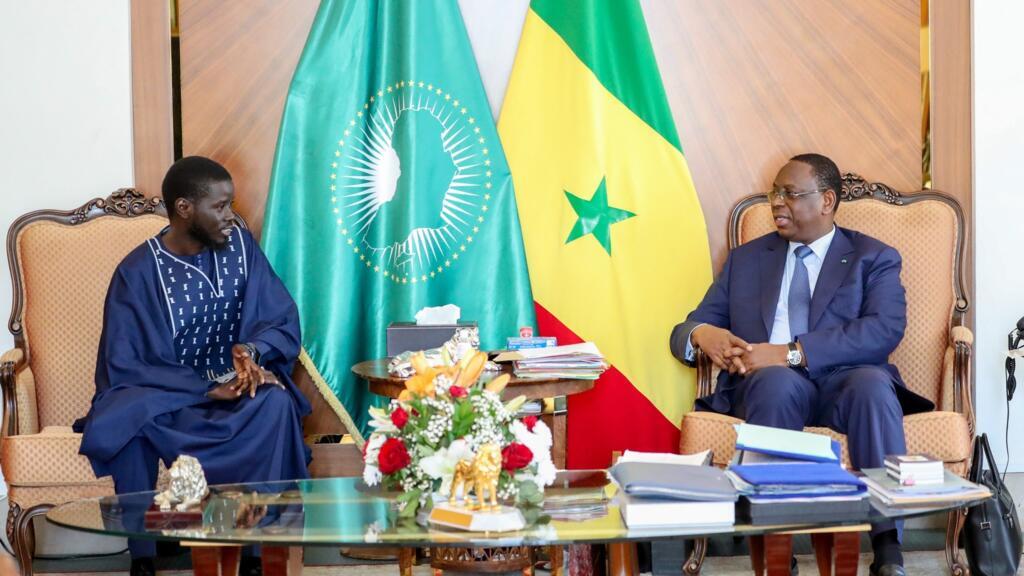 Rencontre entre Bassirou Diomaye Faye et Macky Sall au palais présidentiel de Dakar
