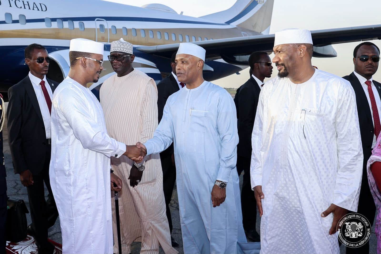 Accueil du président tchadien à N'Djamena après son déplacement aux Émirats arabes unis