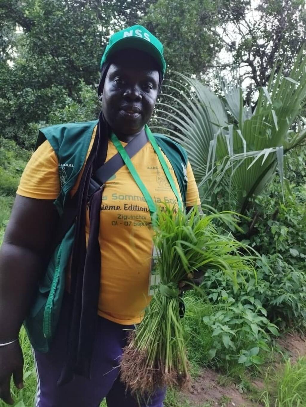 Mariama Sonko dans sa ferme agroécologique de Niaguis, à proximité de Ziguinchor en Casamance.