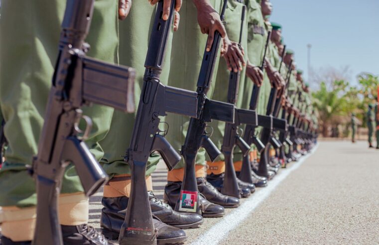 Mali : offensive du Jnim contre un camp militaire dans le centre du pays