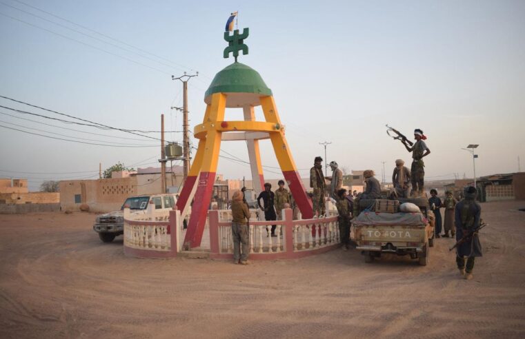 Mali : attaque meurtrière contre une base militaire à San