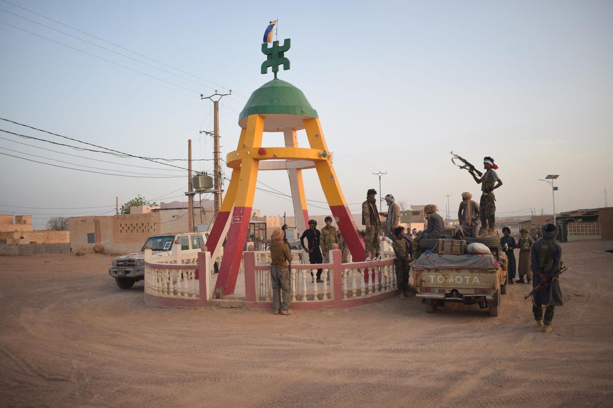 Mali : attaque meurtrière contre une base militaire à San