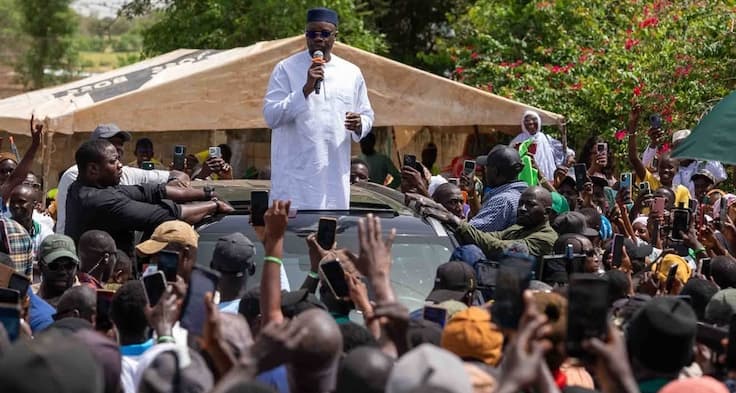 Élections locales au Sénégal : Sonko dénonce l&rsquo;inaction sur la date du scrutin