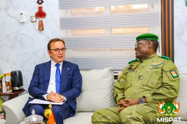 Rencontre diplomatique historique entre le Niger et la Turquie à Niamey