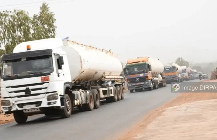 Mali : un convoi historique de 840 camions-citernes de carburant atteint Bamako