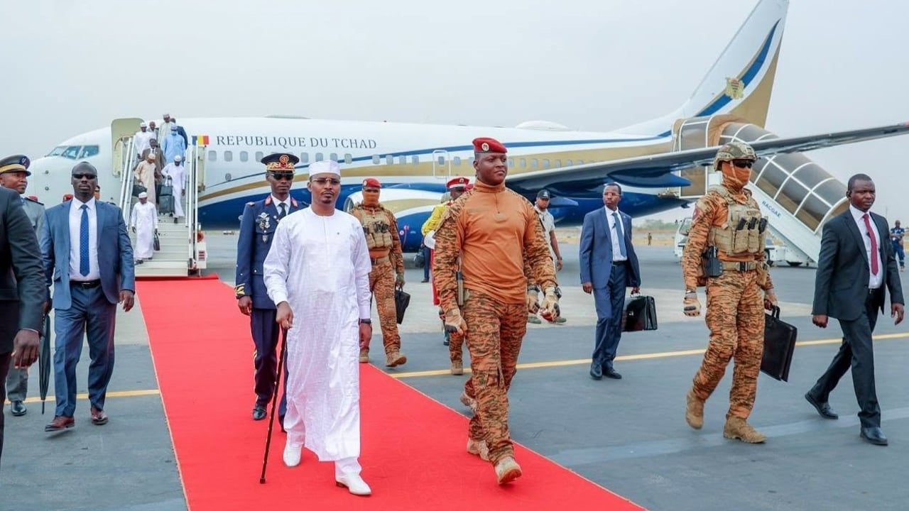 Mahamat Idriss Déby Itno : un dirigeant tchadien entre souveraineté et alliances internationales