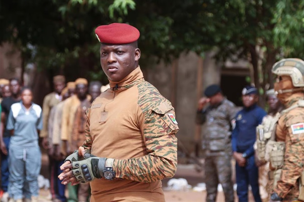 Burkina Faso : les journalistes soumis à une formation militaire obligatoire sous la junte