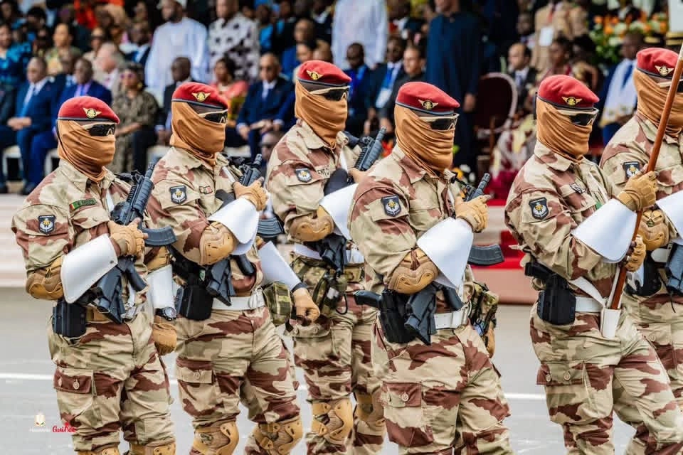 Défilé des forces spéciales guinéennes à Abidjan : un moment marquant pour l&rsquo;afrique de l&rsquo;ouest