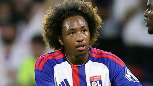 Malick fofana ridiculisé par son coéquipier après un match en ligue des champions